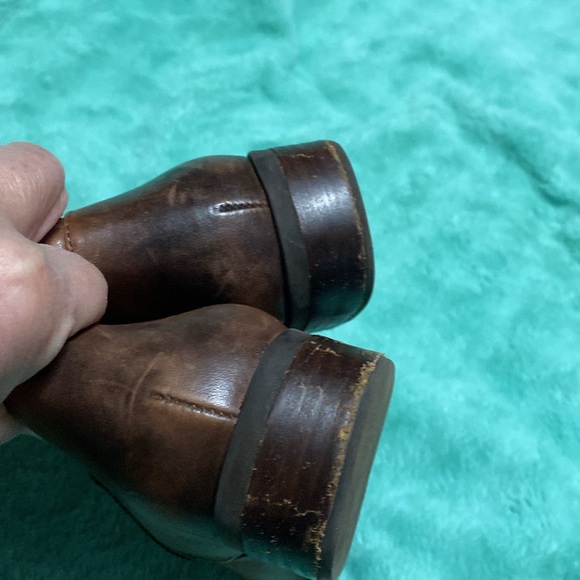 Brown Leather Knee-High Boots - Picture 4 of 4